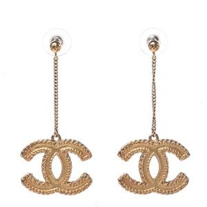 SOLD‼️- CHANEL CC Drop Earrings Matte Gold.